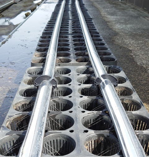 アルミ箔灌水チューブ