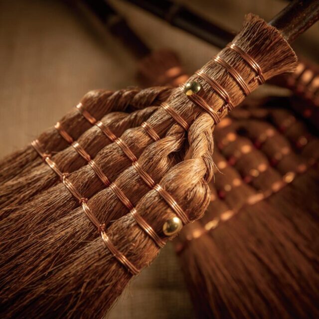 国産棕櫚箒・シダ箒